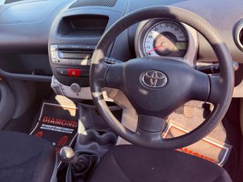 TOYOTA AYGO 1.0 VVT-i 5dr