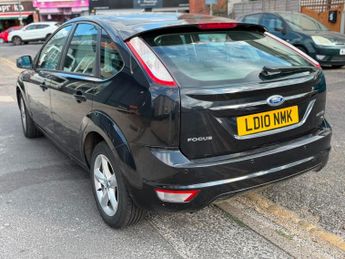 FORD FOCUS 1.6 Zetec 5dr