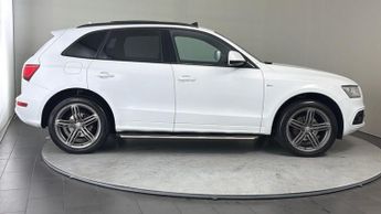 AUDI Q5 2.0 TDI 190 Quattro S Line Plus 5dr S Tronic PANO / NAV / LEATHE