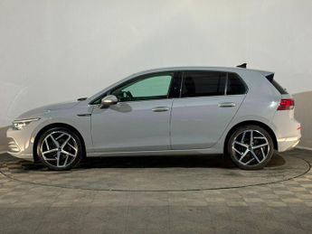 VOLKSWAGEN GOLF 1.5 eTSI 150 Style 5dr DSG