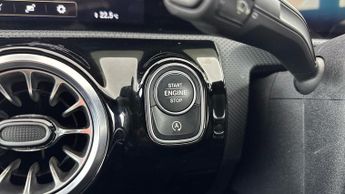 MERCEDES-BENZ CLA 1.3 CLA200 AMG Line (Premium) Coupe 4dr Petrol 7G-DCT Euro 6 (s/