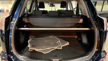 TOYOTA RAV4 2.5 VVT-i Hybrid Icon Tech TSS 5dr CVT 2WD