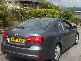 VOLKSWAGEN JETTA 1.6 TDI CR Bluemotion Tech S 4dr