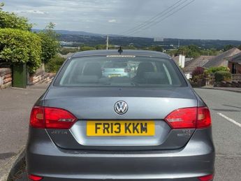 VOLKSWAGEN JETTA 1.6 TDI CR Bluemotion Tech S 4dr