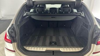 BMW 3 SERIES 2.0 330e 12kWh M Sport Touring 5dr Petrol Plug-in Hybrid Auto Eu