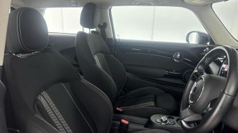 MINI ELECTRIC HATCH Cooper SE 32.6kWh Level 1 Hatchback 3dr Electric Auto (184 ps)