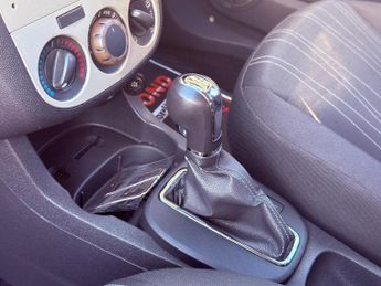 VAUXHALL CORSA 1.4i 16V Club 3dr Auto