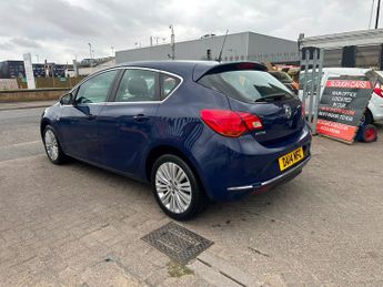 VAUXHALL ASTRA 1.4i 16V Excite 5dr