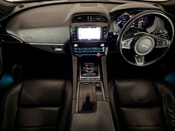 JAGUAR F-PACE 2.0d R-Sport 5dr Auto AWD