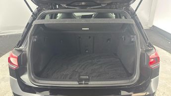 VOLKSWAGEN GOLF 2.0 TDI 150 R-Line 5dr DSG