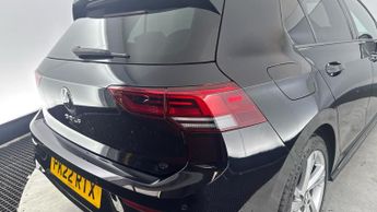 VOLKSWAGEN GOLF 2.0 TDI 150 R-Line 5dr DSG