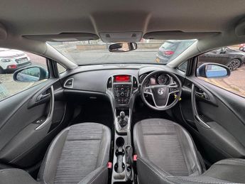 VAUXHALL ASTRA 1.6i 16V Excite 5dr