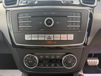 MERCEDES-BENZ GLE GLE 350d 4Matic AMG Line 5dr 9G-Tronic