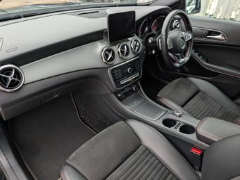 MERCEDES-BENZ GLA GLA 200 AMG Line Premium 5dr Auto