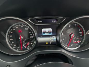 MERCEDES-BENZ GLA GLA 200 AMG Line Premium 5dr Auto