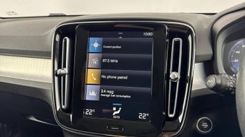 VOLVO XC40 1.5 T3 Momentum SUV 5dr Petrol Auto Euro 6 (s/s) (163 ps)