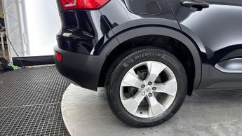 VOLVO XC40 1.5 T3 Momentum SUV 5dr Petrol Auto Euro 6 (s/s) (163 ps)