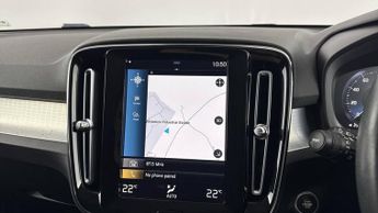 VOLVO XC40 1.5 T3 Momentum SUV 5dr Petrol Auto Euro 6 (s/s) (163 ps)