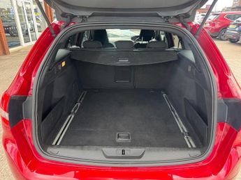 PEUGEOT 308 1.5 BlueHDi 130 GT Line 5dr ++ PANROOF / NAV / CARPLAY / CAMERA 