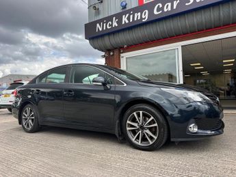 Toyota Avensis 2.0 D-4D Icon 4dr ++ NAV / 8 SERVICES / ULEZ / CAMERA / DAB ++