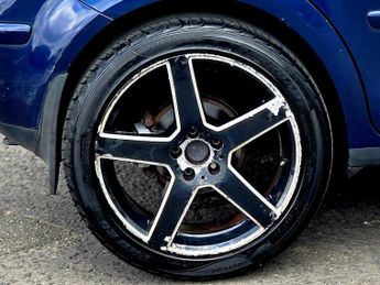 VOLKSWAGEN POLO 1.4 SE 75 5dr Auto