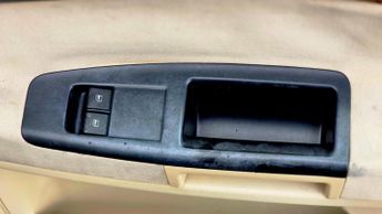 VOLKSWAGEN POLO 1.4 SE 75 5dr Auto