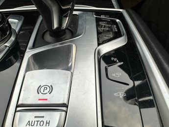 BMW 7 SERIES M760Li xDrive V12 4dr Auto