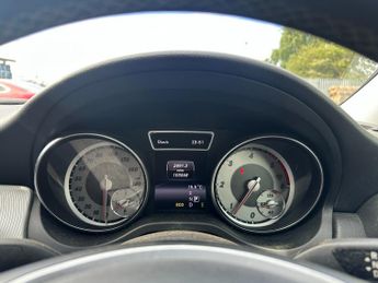 MERCEDES-BENZ CLA CLA 220 CDI Sport 4dr Tip Auto
