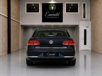 VOLKSWAGEN PASSAT 2.0 TDI Bluemotion Tech Highline 4dr DSG