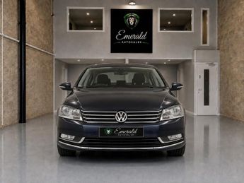 VOLKSWAGEN PASSAT 2.0 TDI Bluemotion Tech Highline 4dr DSG