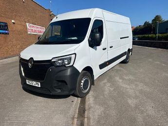 Renault Master LM35dCi 135 Business Medium Roof Van