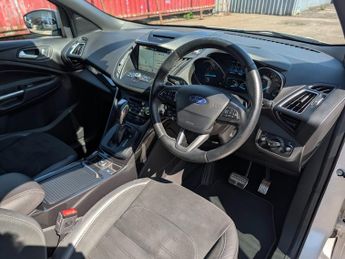 FORD KUGA 2.0 TDCi 180 ST-Line 5dr Auto