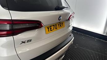 BMW X5 3.0 30d xLine SUV 5dr Diesel Auto xDrive Euro 6 (s/s) (265 ps)