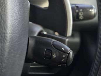 PEUGEOT 3008 1.6 e-HDi Sport SUV 5dr Diesel EGC Euro 5 (s/s) (112 ps)