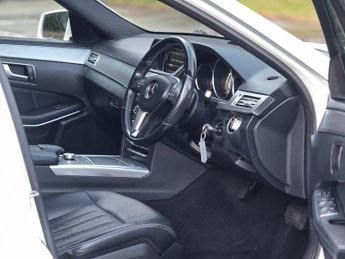 MERCEDES-BENZ E CLASS 2.1 E220 CDI SE Saloon 4dr Diesel G-Tronic+ Euro 5 (s/s) (170 ps
