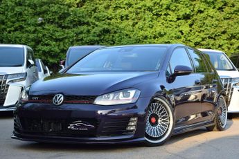 Volkswagen Golf GTi 2.0 TSI GTI