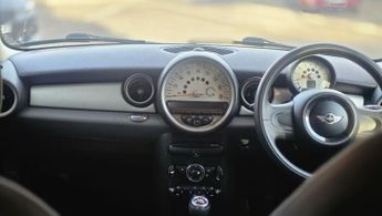 MINI HATCH 1.6 One 3dr