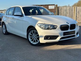 BMW 1 SERIES 1.5 118i Auto