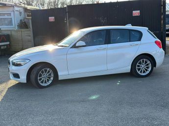 BMW 1 SERIES 1.5 118i Auto