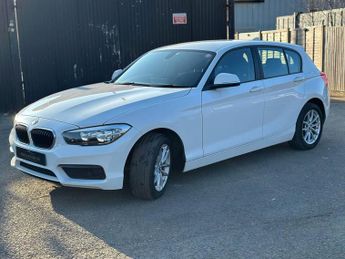 BMW 1 SERIES 1.5 118i Auto