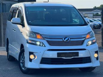 Toyota Alphard 2.4 E Four Hybrid ZR 7 Seater