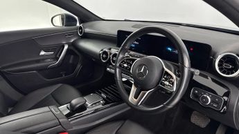 MERCEDES-BENZ A-CLASS 1.3 A180 Sport Edition (Executive) Hatchback 5dr Petrol 7G-DCT E