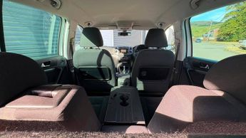 VOLKSWAGEN TIGUAN 2.0 TDi BlueMotion Tech Match 5dr DSG