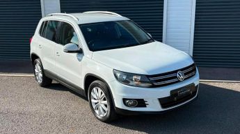 VOLKSWAGEN TIGUAN 2.0 TDi BlueMotion Tech Match 5dr DSG
