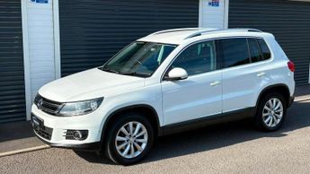 VOLKSWAGEN TIGUAN 2.0 TDi BlueMotion Tech Match 5dr DSG