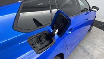 VAUXHALL ASTRA 1.6 Plug-in Hybrid GS 5dr Auto