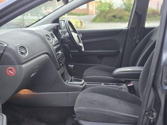FORD FOCUS 1.6 Ghia Hatchback 5dr Petrol Automatic (184 g/km 99 bhp)