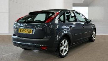FORD FOCUS 1.6 Ghia 5dr Auto