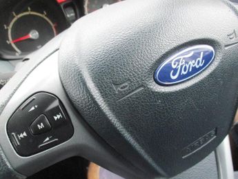 FORD FIESTA 1.25 Style + 5dr [82]