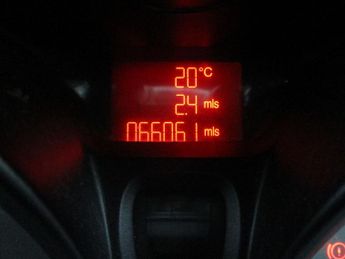 FORD FIESTA 1.25 Style + 5dr [82]